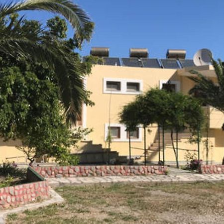 Makis Apartments 锡蒂亚 外观 照片